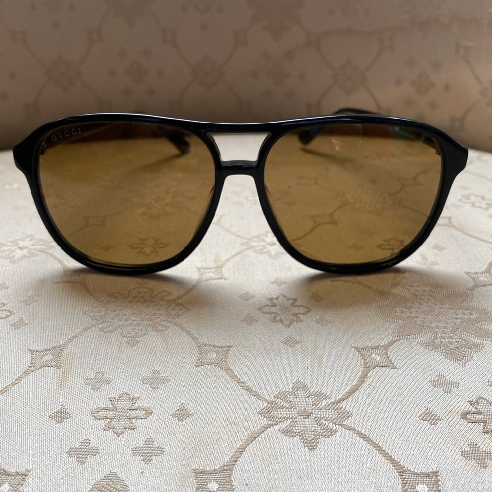 Gucci sunglasses unisex